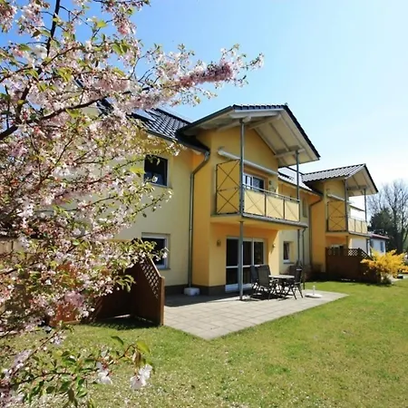 In Mit Terrasse, Grill Und Garten Koserow